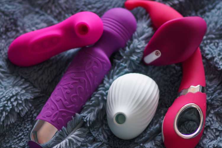 The best lesbian sex toys for intercourse