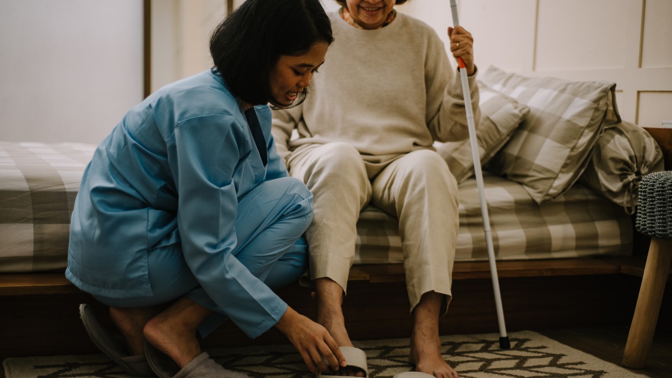 How to Train Family Members to Provide Basic Home Care