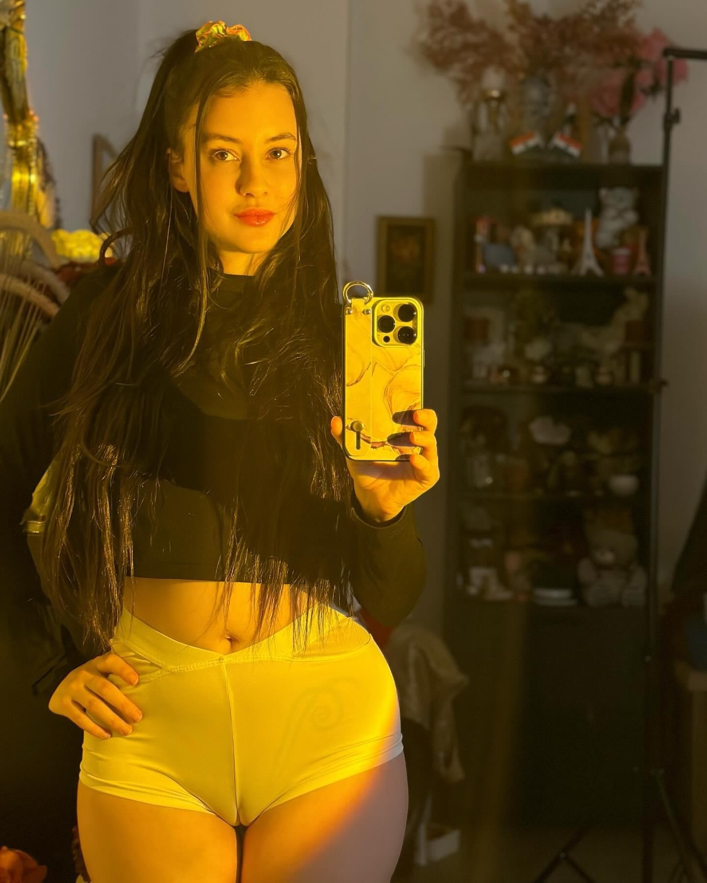 Book Call Girls In Hauz Khas Delhi | 9953350570