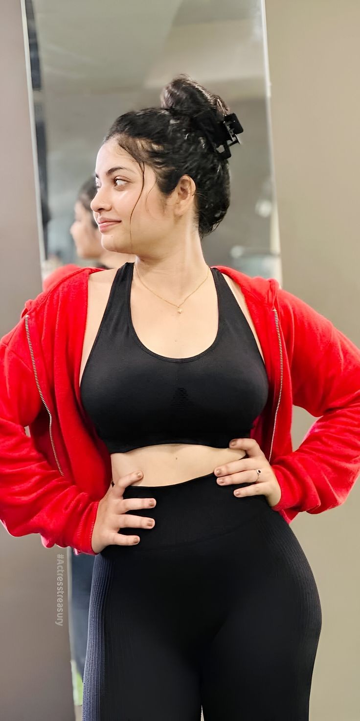 Call Us 9643097474 Call Girls In Laxmi Nagar Delhi Ncr