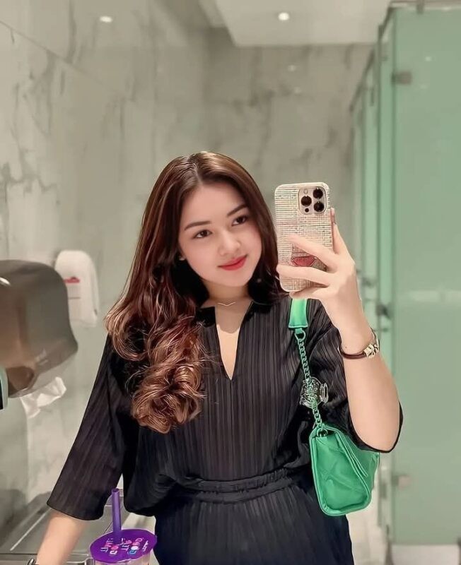 Call Girls In Pullman New Delhi Aerocity 9818470885 Escorts Service