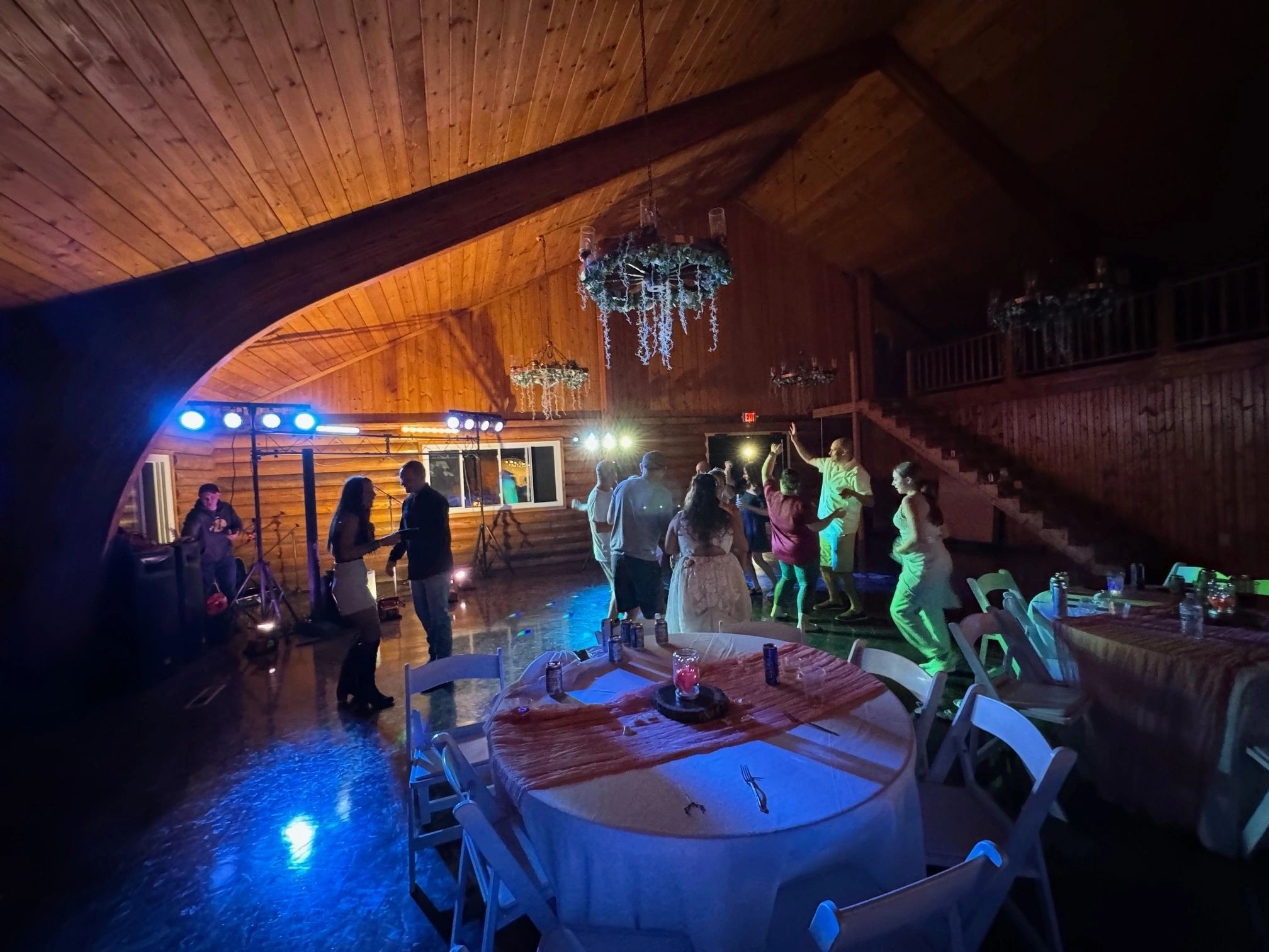 A Perfect Blend of Nature and Elegance at Willow Haven Lodge