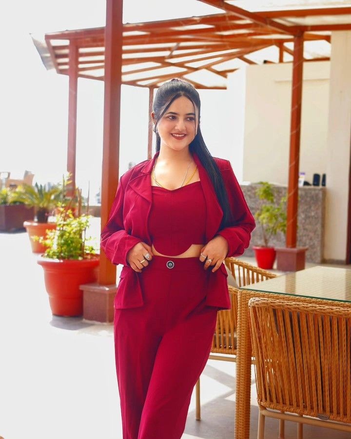 Low Price ↪9643097474 ☜ Call Girls In Patparganj (Delhi)