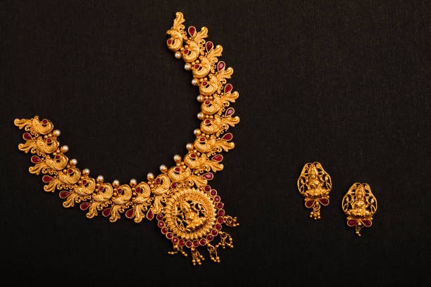 The Rise of Sustainable Jewelry Brands: A Greener Future for Fashion