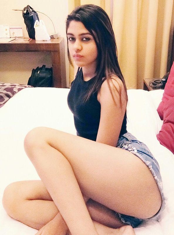Call Girls In Rohini East Metro Delhi 9582073373 Low Rate Call Girls